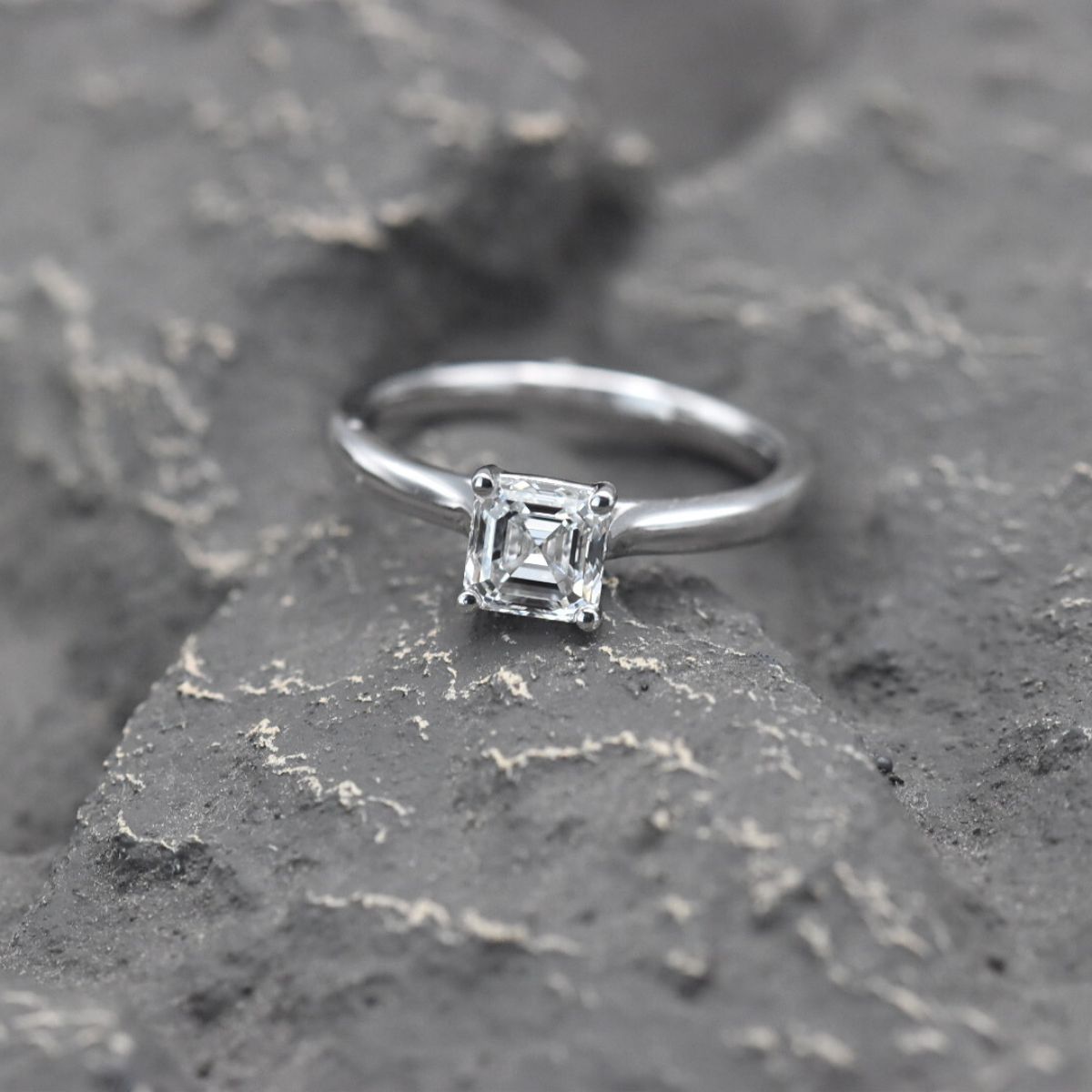 Asscher cut, 1.02ct E-VVS2 GIA