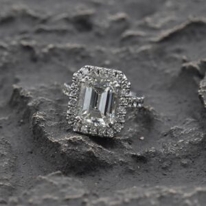Emerald cut 5.59ct KVS2 HRD