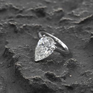 Pear cut 4.01ct HSI2