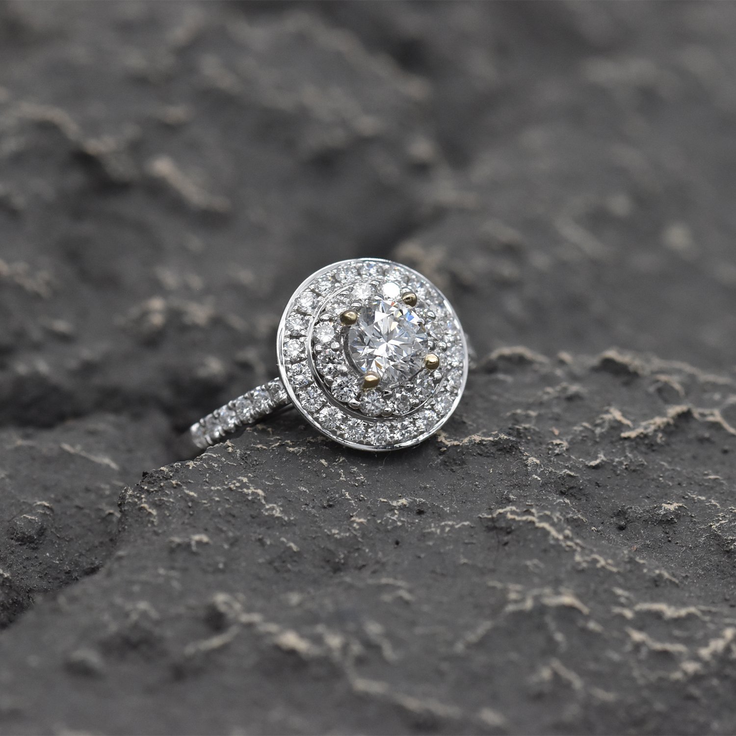 Brilliant cut diamond, D-SI1 0.57ct