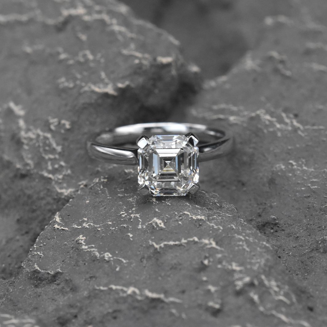 Asscher cut solitaire, 3.01ct H-VS2 HRD